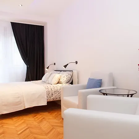 Stay In Apartments Belgrade Exterior photo